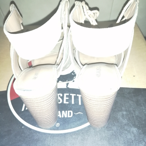 Merona Target Taupe Harriet Lace Up Heeled Faux Suede Quarter Strap Sandals - Picture 4 of 9